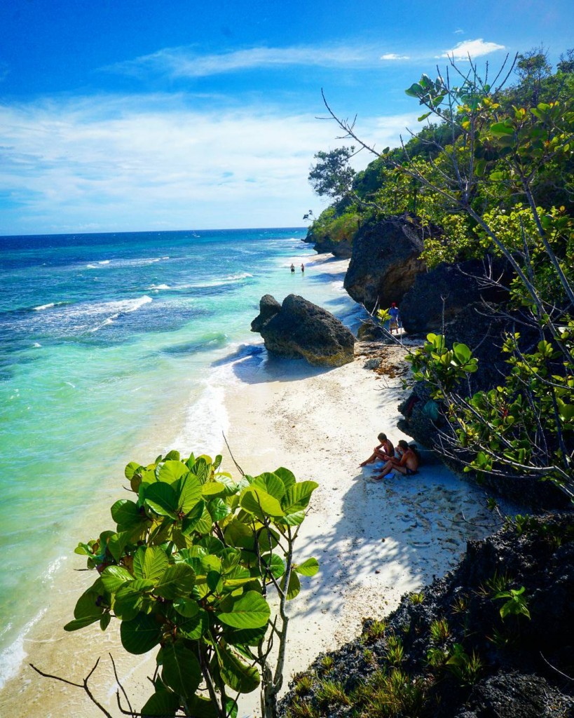 Kagusuan Beach , Maria Siquijor, Photo Credits: Flavia and Thomas Website: http://www.passport-to-paradise.ch Instagram: https://www.instagram.com/flavia_and_thomas/