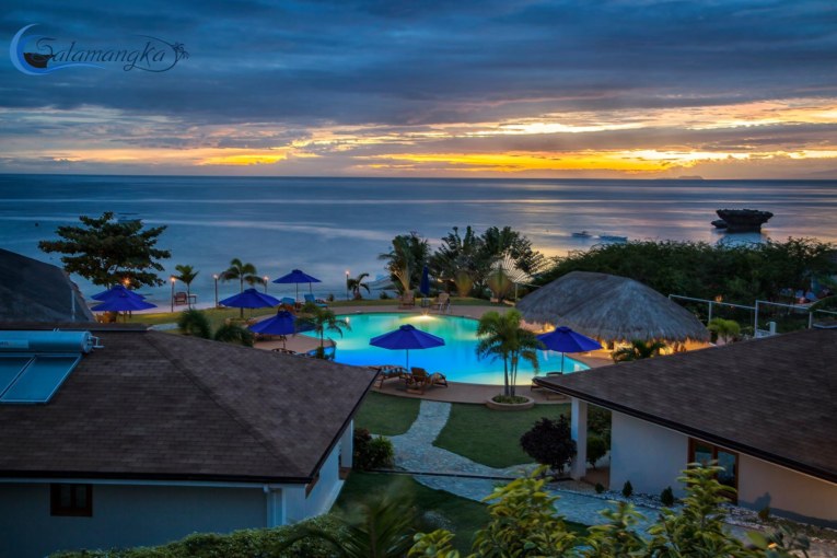When in Siquijor, be in a Boutique Resort with Excellent Accommodation , Food and Services. Be in Salamangka Beach and Dive Resort !